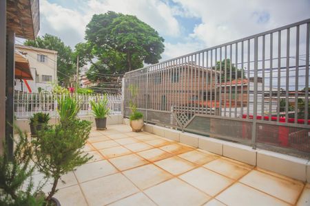 Casa à venda com 300m², 3 quartos e 3 vagas Casa à venda com 300m², 3 quartos e 3 vagasVaranda Quarto 3