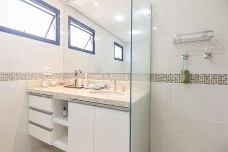 Apartamento à venda com 250m², 3 quartos e 3 vagasBanheiro da  Suíte 1