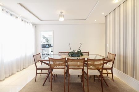 Apartamento à venda com 250m², 3 quartos e 3 vagasSala