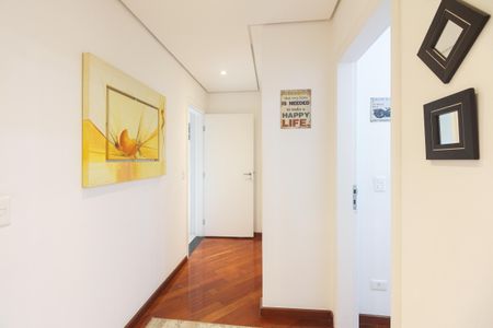 Apartamento à venda com 250m², 3 quartos e 3 vagasCorredor de Acesso aos Quartos