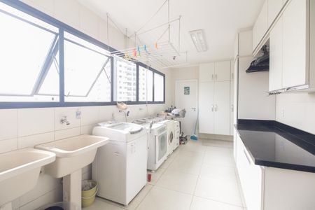 Apartamento à venda com 250m², 3 quartos e 3 vagasÁrea de Serviço