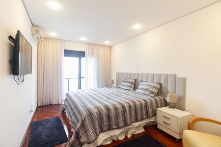 Apartamento à venda com 250m², 3 quartos e 3 vagasSuíte 1