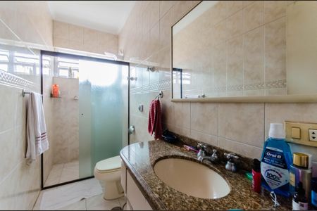 Casa à venda com 165m², 3 quartos e 2 vagasBanheiro Social