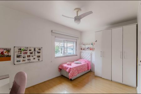 Casa à venda com 165m², 3 quartos e 2 vagasQuarto 1