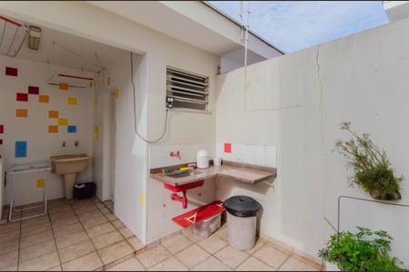 Casa à venda com 165m², 3 quartos e 2 vagasQuintal