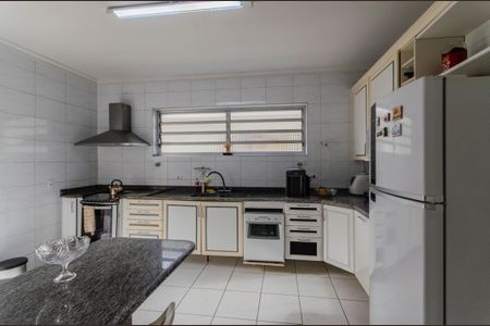 Casa à venda com 165m², 3 quartos e 2 vagasCozinha