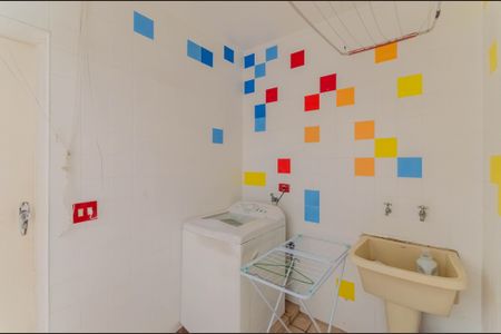 Casa à venda com 165m², 3 quartos e 2 vagasÁrea de Serviço