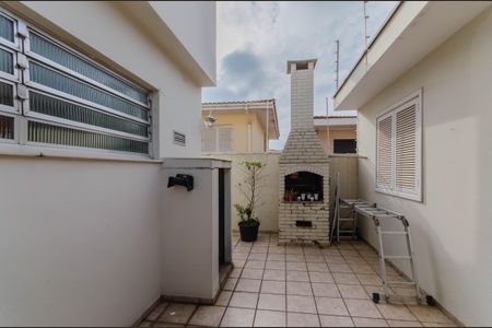 Casa à venda com 165m², 3 quartos e 2 vagasQuintal-Churrasqueira