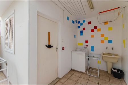 Casa à venda com 165m², 3 quartos e 2 vagasÁrea de Serviço