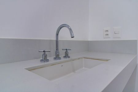 Casa de condomínio à venda com 515m², 4 quartos e 4 vagasBanheiro Suíte 4