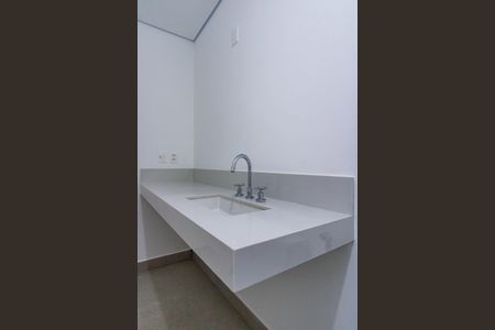 Casa de condomínio à venda com 515m², 4 quartos e 4 vagasBanheiro Suíte 1