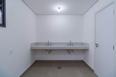 Casa de condomínio à venda com 515m², 4 quartos e 4 vagasBanheiro Suíte 4