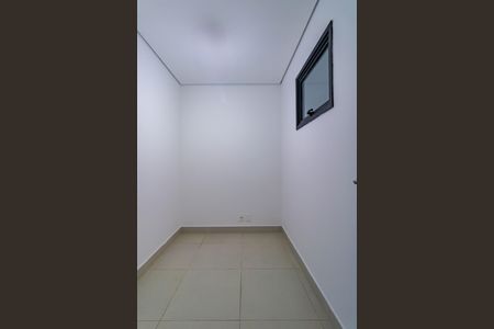 Casa de condomínio à venda com 515m², 4 quartos e 4 vagasBanheiro de Serviço