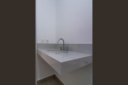 Casa de condomínio à venda com 515m², 4 quartos e 4 vagasBanheiro Suíte 2