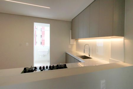 Apartamento à venda com 118m², 4 quartos e 2 vagasCozinha