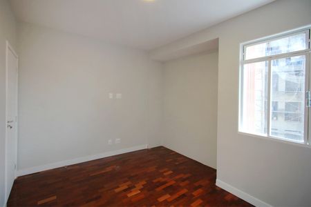 Apartamento à venda com 118m², 4 quartos e 2 vagasQuarto 2