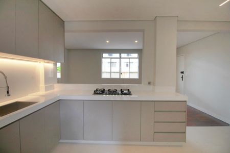 Apartamento à venda com 118m², 4 quartos e 2 vagasCozinha