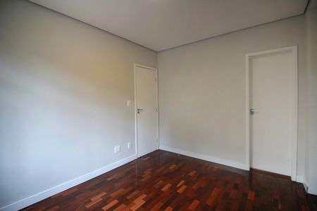 Apartamento à venda com 118m², 4 quartos e 2 vagasSuite