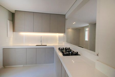 Apartamento à venda com 118m², 4 quartos e 2 vagasCozinha