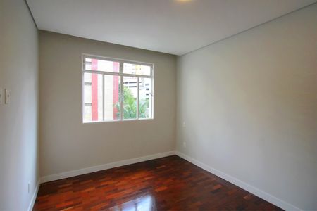 Apartamento à venda com 118m², 4 quartos e 2 vagasQuarto 3