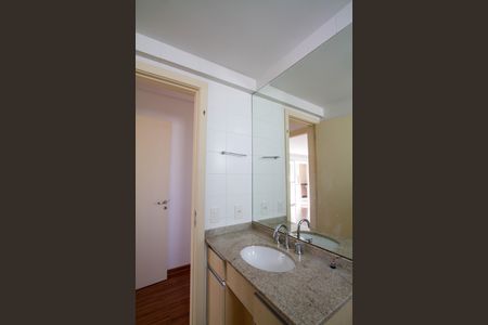 Apartamento à venda com 143m², 3 quartos e 2 vagas Apartamento à venda com 143m², 3 quartos e 2 vagasBanheiro 2