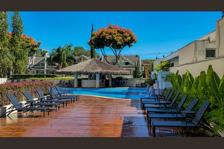 Apartamento à venda com 143m², 3 quartos e 2 vagas Apartamento à venda com 143m², 3 quartos e 2 vagasÁrea comum - Piscina