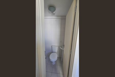 Apartamento à venda com 143m², 3 quartos e 2 vagas Apartamento à venda com 143m², 3 quartos e 2 vagasBanheiro de serviço