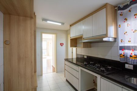 Apartamento à venda com 143m², 3 quartos e 2 vagas Apartamento à venda com 143m², 3 quartos e 2 vagasCozinha
