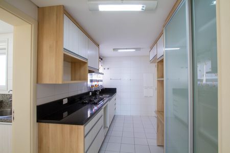 Apartamento à venda com 143m², 3 quartos e 2 vagas Apartamento à venda com 143m², 3 quartos e 2 vagasCozinha