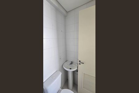 Apartamento à venda com 143m², 3 quartos e 2 vagas Apartamento à venda com 143m², 3 quartos e 2 vagasBanheiro de serviço