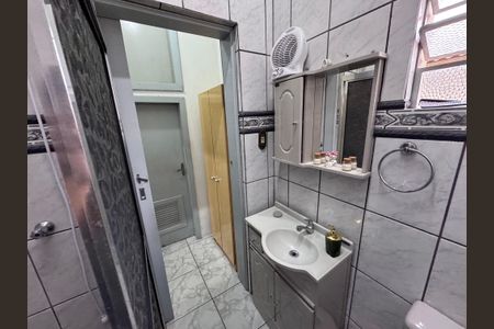 Casa à venda com 158m², 3 quartos e 1 vaga Casa à venda com 158m², 3 quartos e 1 vagaBanheiro Social