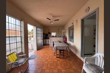 Casa à venda com 158m², 3 quartos e 1 vaga Casa à venda com 158m², 3 quartos e 1 vagaÁrea de Serviço