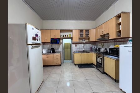 Casa à venda com 158m², 3 quartos e 1 vaga Casa à venda com 158m², 3 quartos e 1 vagaCozinha