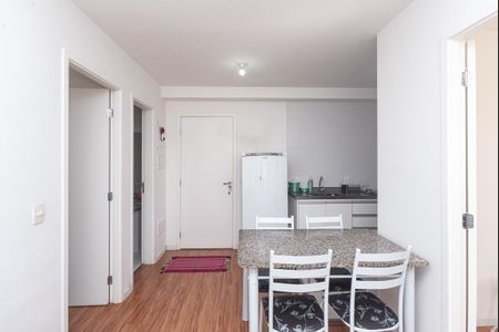 Apartamento para alugar com 34m², 2 quartos e sem vaga Apartamento para alugar com 34m², 2 quartos e sem vagaSala