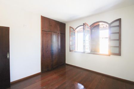 Casa à venda com 280m², 4 quartos e 1 vagaQuarto 3