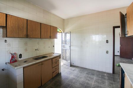 Casa à venda com 280m², 4 quartos e 1 vagaCozinha