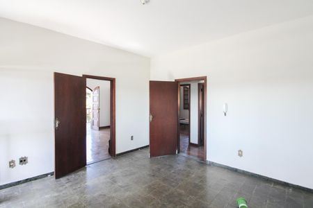 Casa à venda com 280m², 4 quartos e 1 vagaSala de Jantar