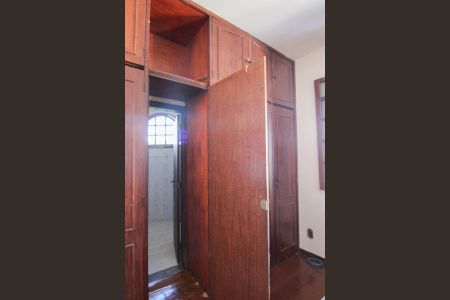 Casa à venda com 280m², 4 quartos e 1 vagaBanheiro da Suíte