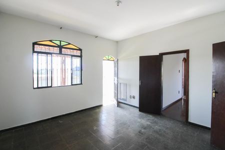 Casa à venda com 280m², 4 quartos e 1 vagaSala de Jantar