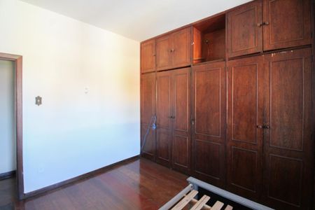 Casa à venda com 280m², 4 quartos e 1 vagaSuíte