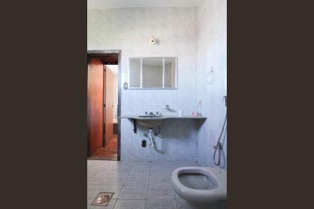 Casa à venda com 280m², 4 quartos e 1 vagaBanheiro da Suíte