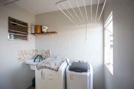 Casa para alugar com 80m², 2 quartos e sem vagaÁrea de Serviço