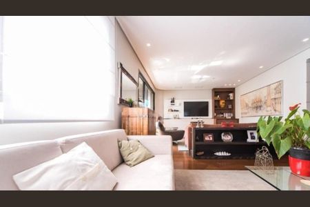 Apartamento à venda com 220m², 4 quartos e 4 vagasFoto 01