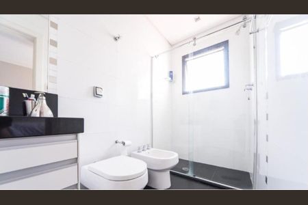 Apartamento à venda com 220m², 4 quartos e 4 vagasFoto 01