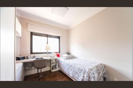 Apartamento à venda com 220m², 4 quartos e 4 vagasFoto 01