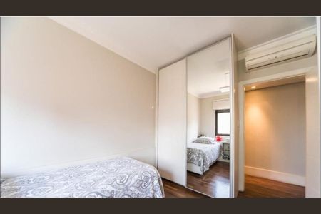 Apartamento à venda com 220m², 4 quartos e 4 vagasFoto 01