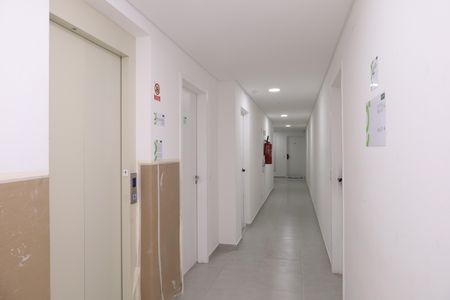 Apartamento à venda com 46m², 2 quartos e 1 vagaÁrea comum - Saguão do andar