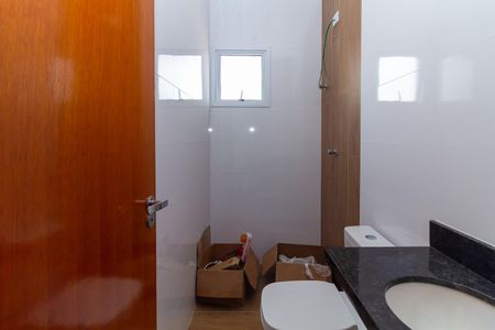 Casa à venda com 87m², 2 quartos e 2 vagas Casa à venda com 87m², 2 quartos e 2 vagasBanheiro da Suíte 1