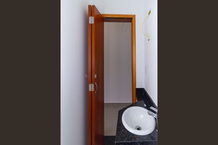 Casa à venda com 87m², 2 quartos e 2 vagas Casa à venda com 87m², 2 quartos e 2 vagasBanheiro 3