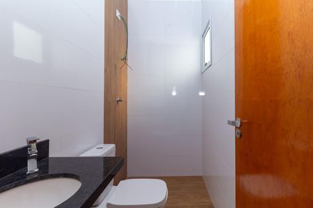 Casa à venda com 87m², 2 quartos e 2 vagas Casa à venda com 87m², 2 quartos e 2 vagasBanheiro da Suíte 2